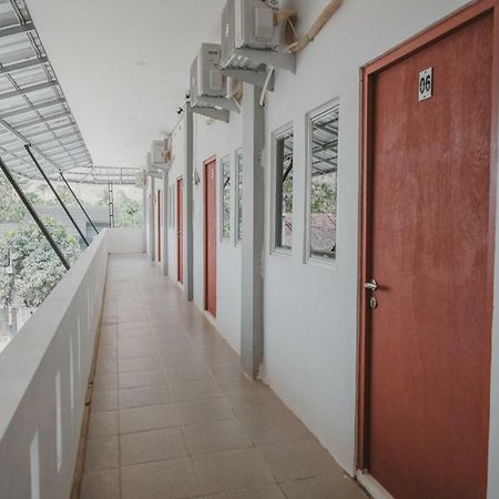 Reddoorz Near Gatot Subroto Lampung 2 Hotel Bandar Lampung Exterior photo